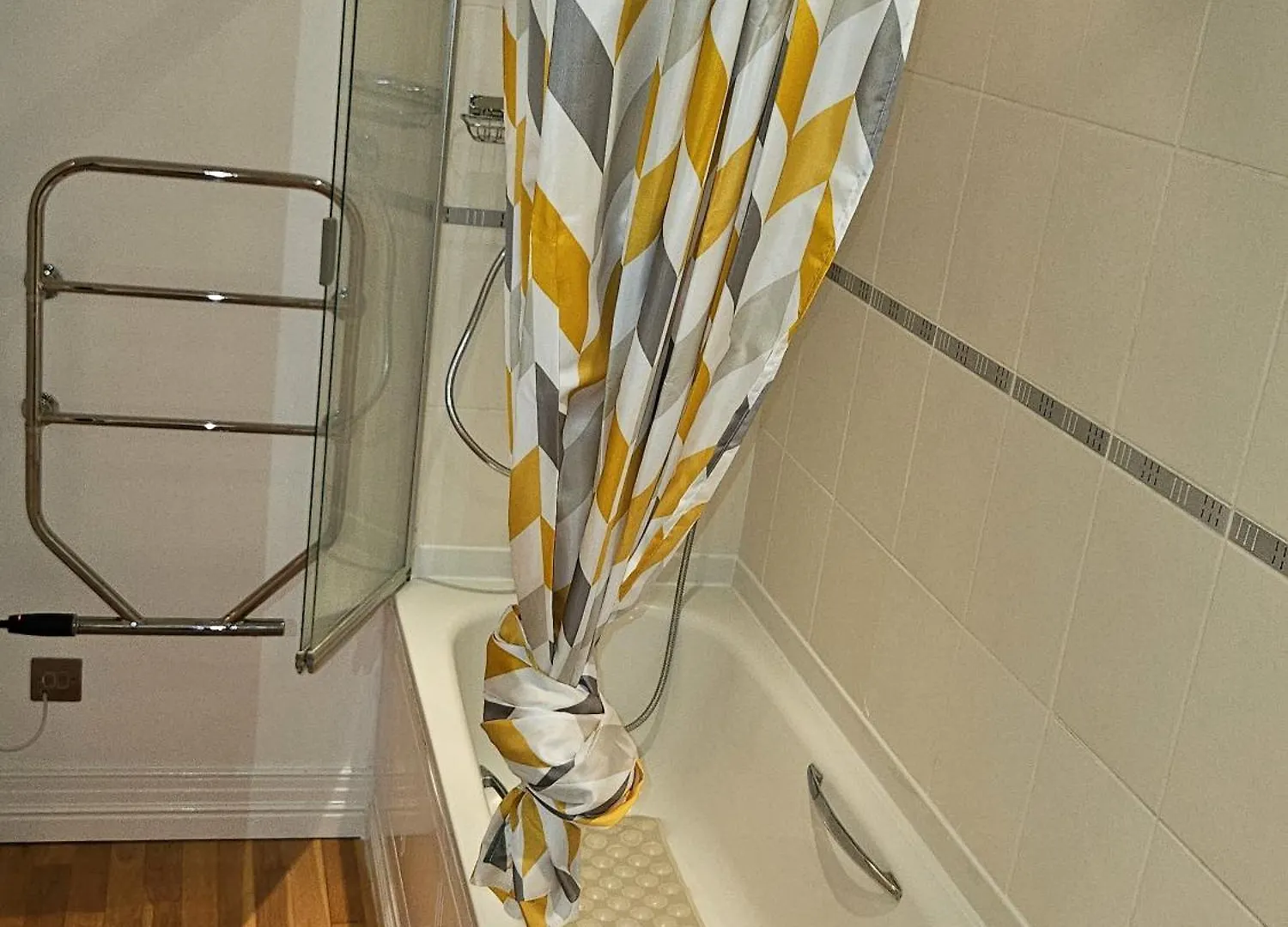 Guest house London Heathrow Glamour Mansion House Uxbridge