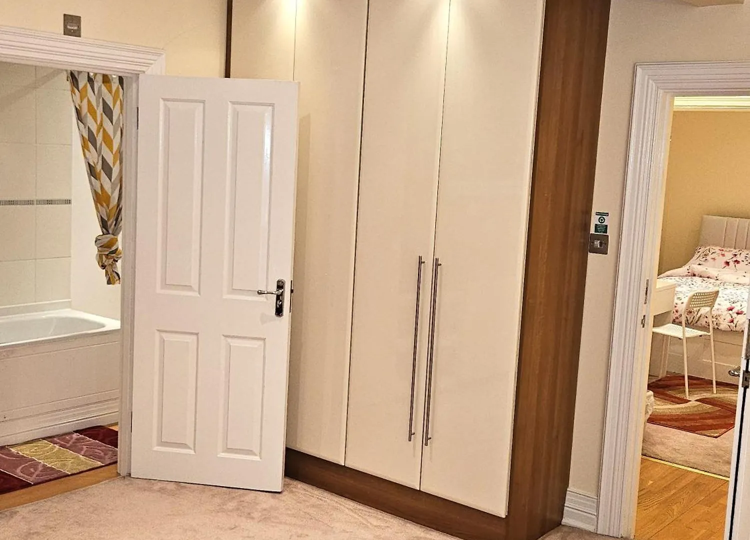 London Heathrow Glamour Mansion House Uxbridge Guest house