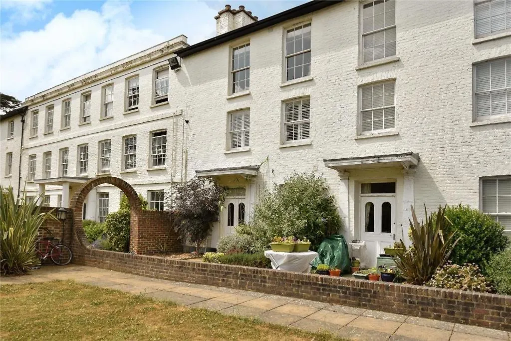 Guest house London Heathrow Glamour Mansion House Uxbridge