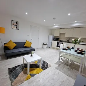 Zdnu 2 Bedroom Reeani Uxbridge