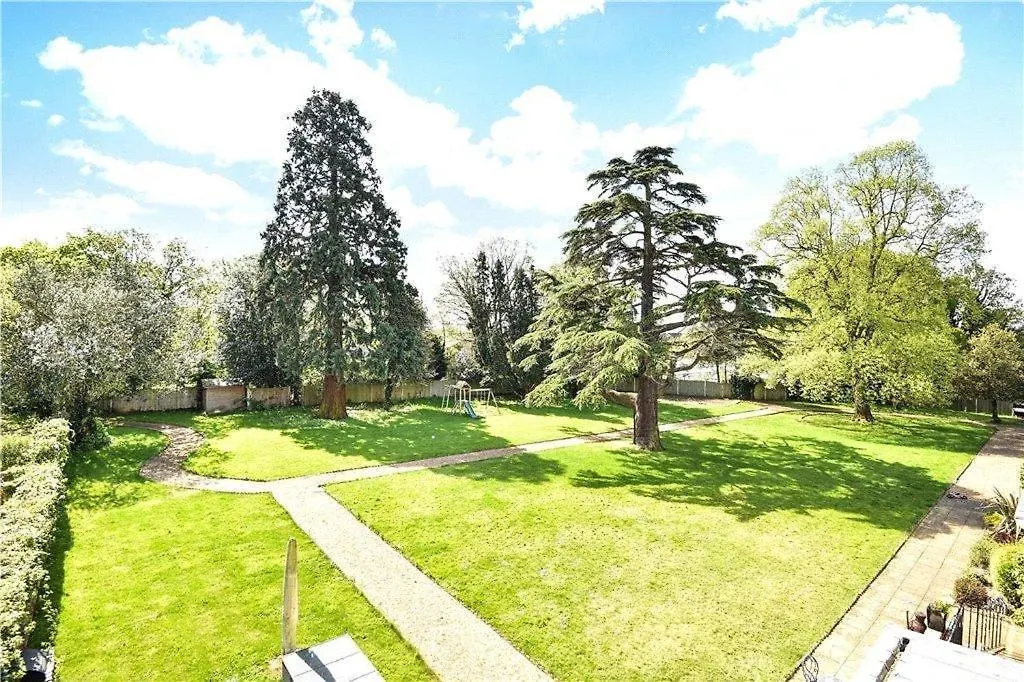 London Heathrow Glamour Mansion House Uxbridge United Kingdom